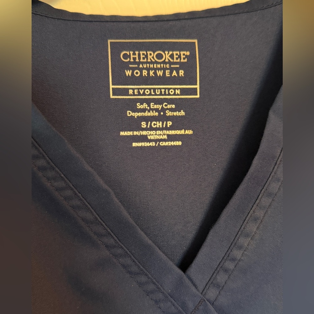 EUC Cherokee Women's Navy Blue Scrub Set - Picture 14 of 15